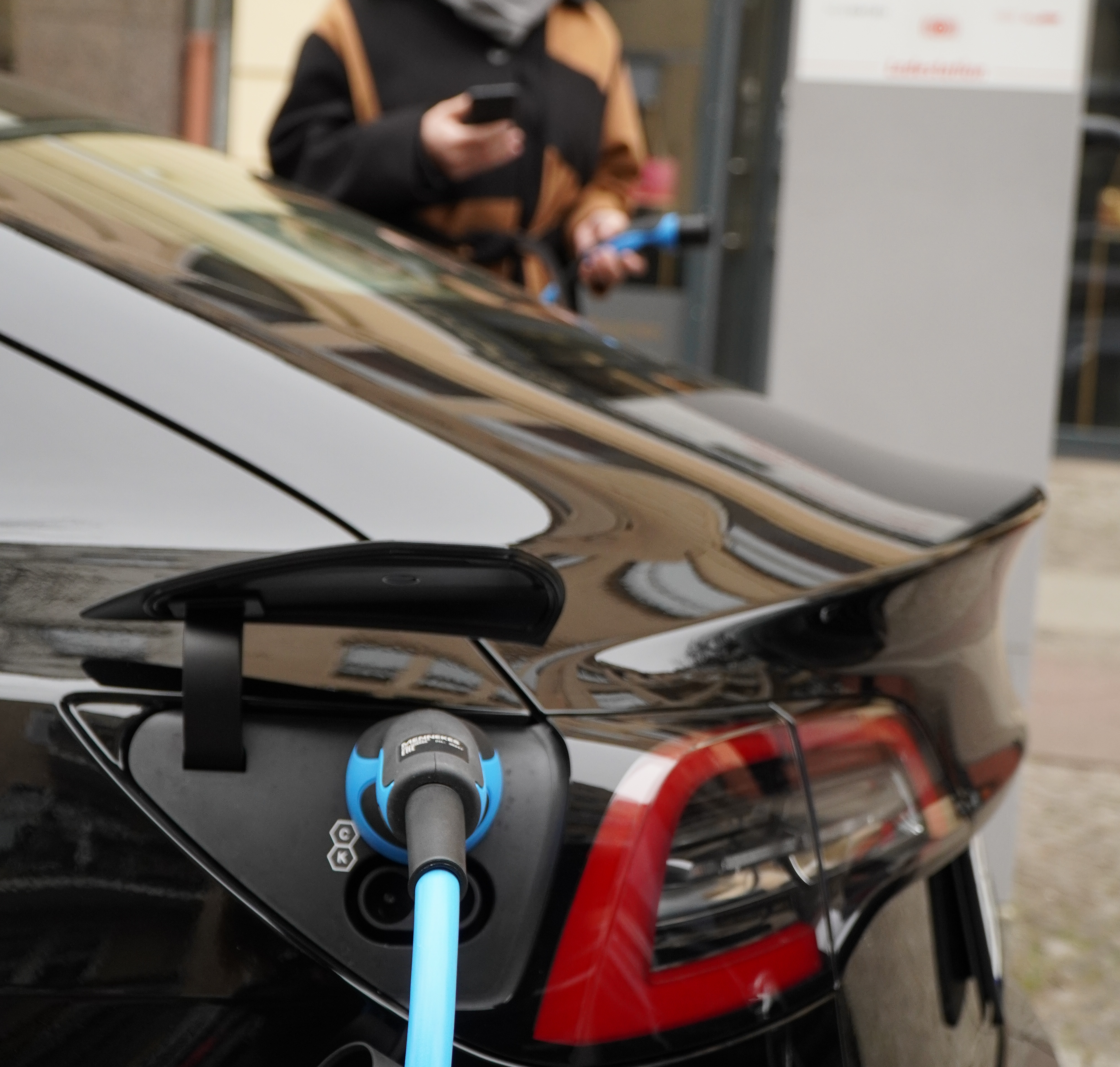 Tesla-3_faq_ladevorgang-app.jpg