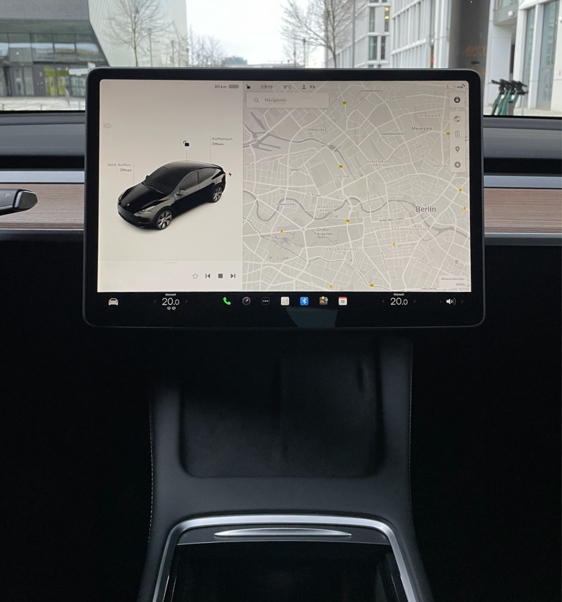 Tesla_Y_in-car_display_3.png